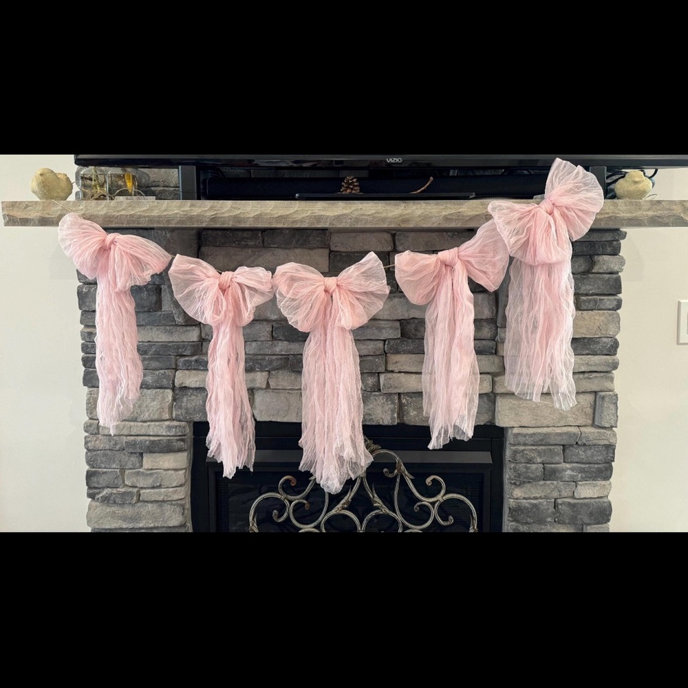 Pink Tulle Bow Garland